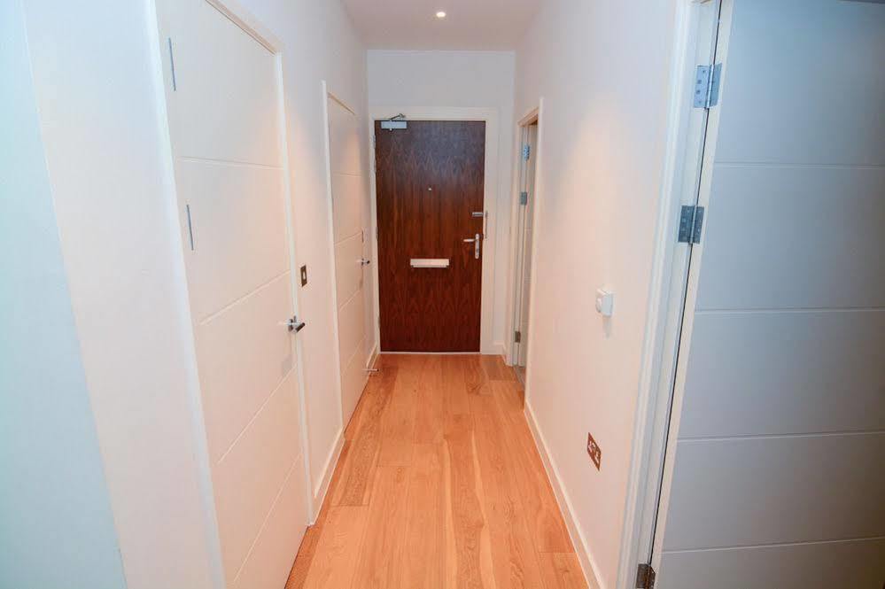 Apartment Wharf - Cambridge Av London Eksteriør billede