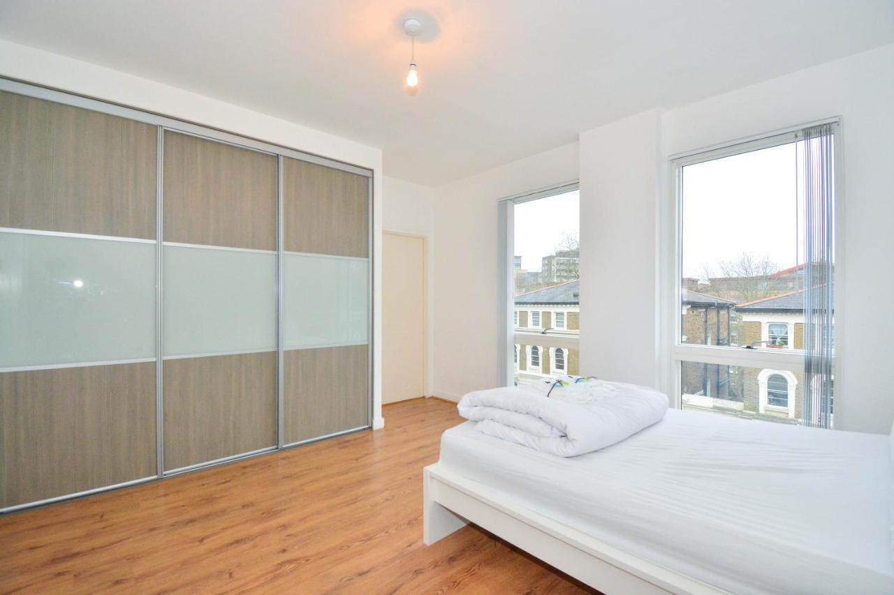 Apartment Wharf - Cambridge Av London Eksteriør billede